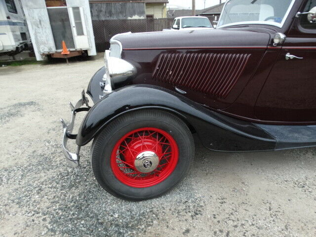1933 maroon Ford 3 w coupe Coupe