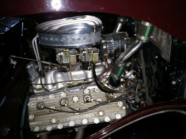 1933 maroon Ford 3 w coupe Coupe