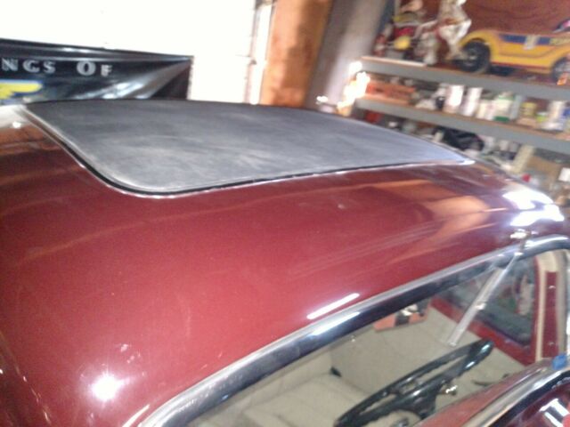 1933 maroon Ford 3 w coupe Coupe