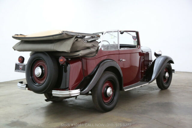 1933 Red BMW 303