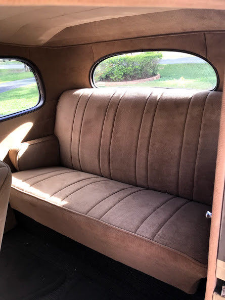 1933 Brown & Beige Chevrolet Eagle