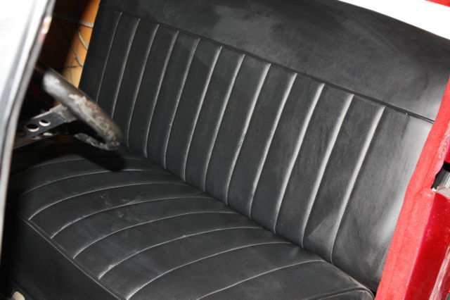 1933 Black Willys coupe COUPE