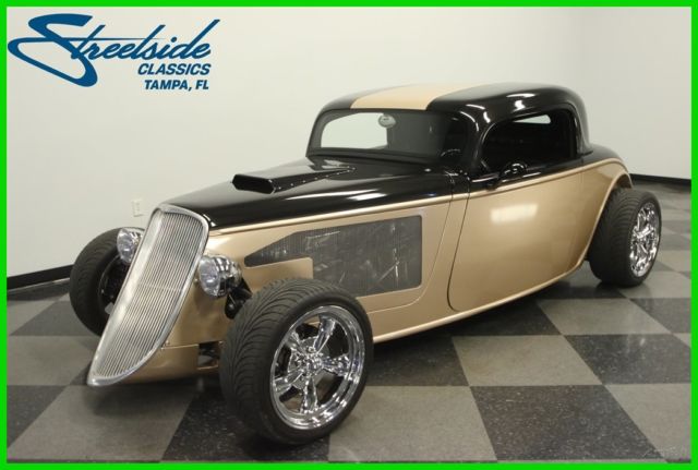 1933 Black Ford 3-Window