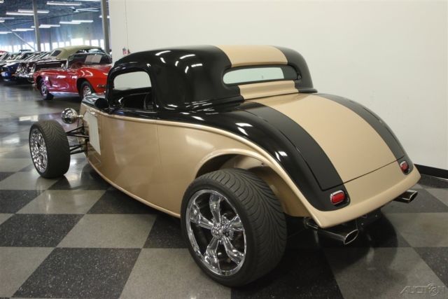 1933 Black Ford 3-Window