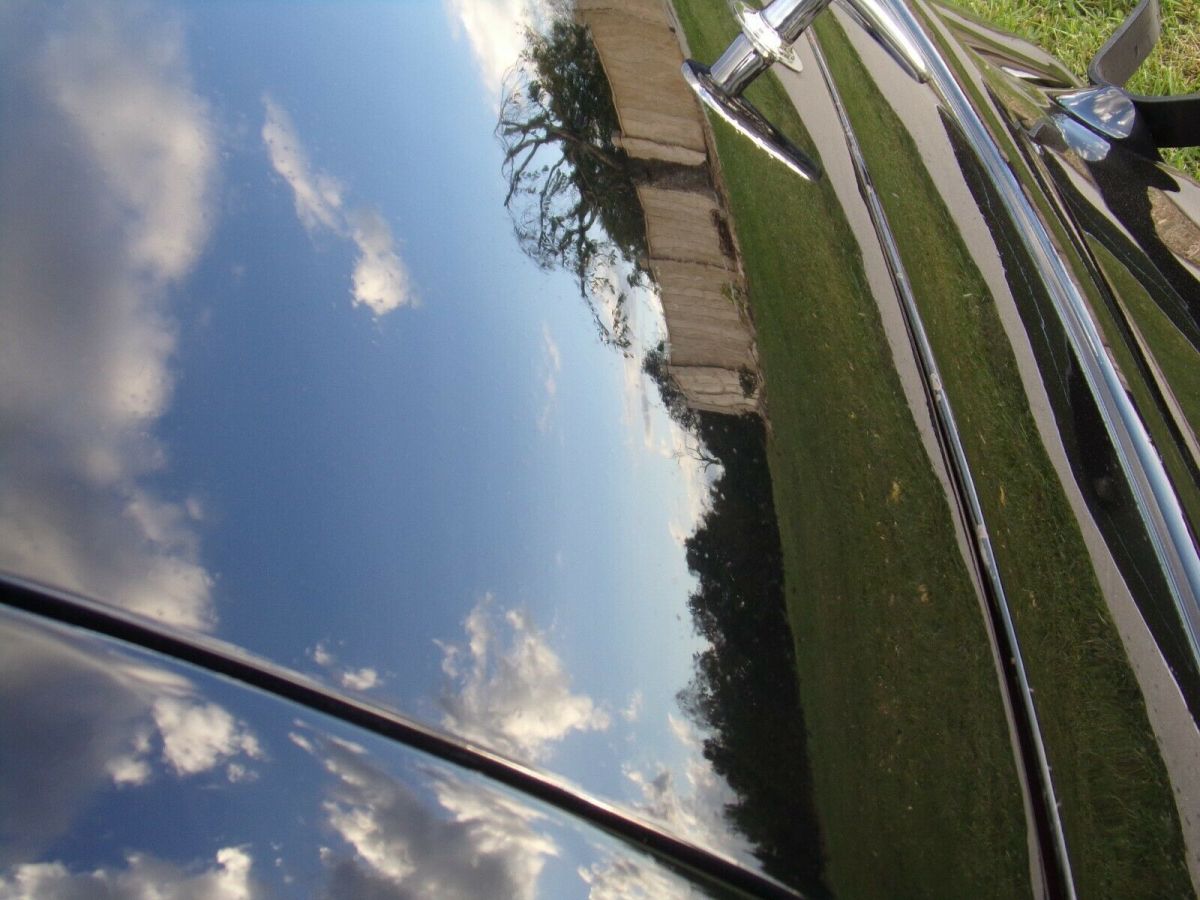 1933 Ford 3 window Coupe