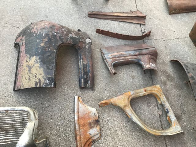 1933 Rust Ford 5w coupe Coupe