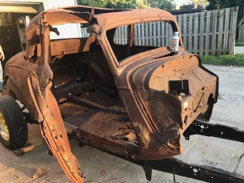1933 Rust Ford 5w coupe Coupe