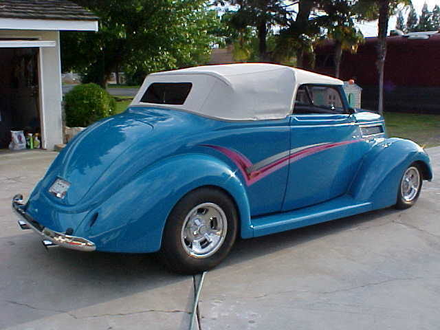 1933 Ford coupe