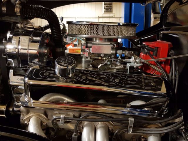 1933 Black Ford coupe Coupe