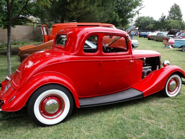 1933 Red Ford Coupe