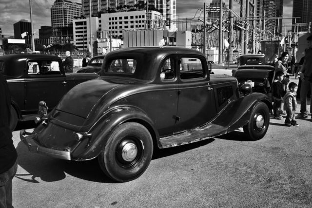 1933 Green Ford Standard 5W Coupe Coupe