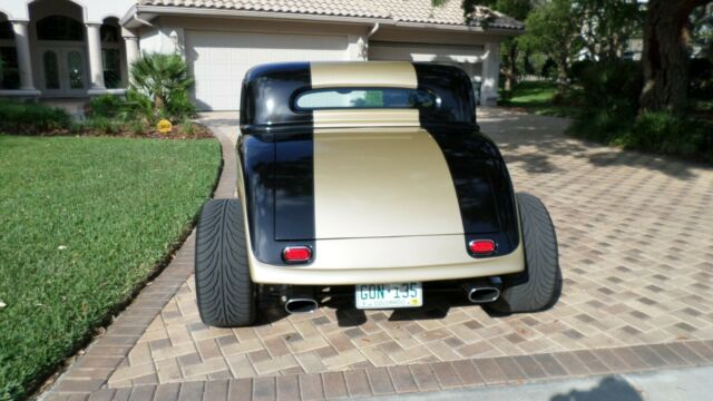 1933 Black Ford CoupÃ© Coupe