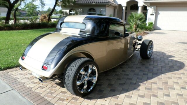 1933 Black Ford CoupÃ© Coupe