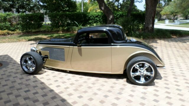 1933 Black Ford CoupÃ© Coupe