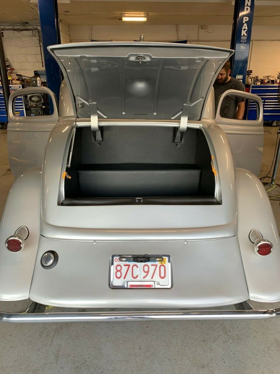 1933 Ford 3 Window Coupe Coupe