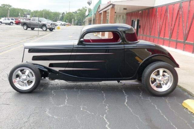 1933 Black Ford Hot Rod / Street Rod 2 Door