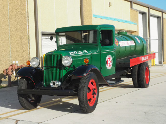 1933 Green Ford Other