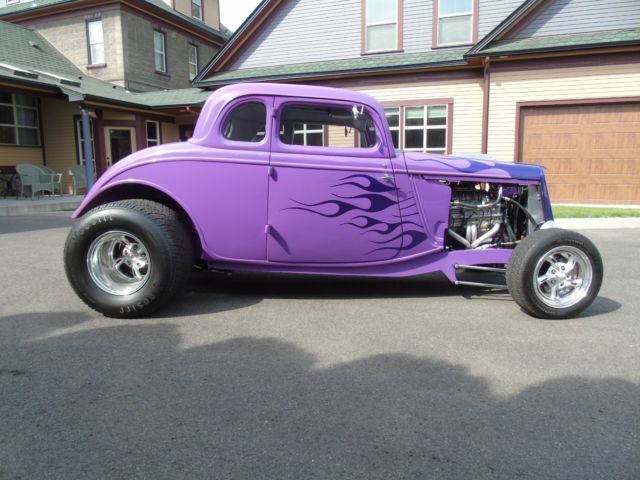 1933 Purple Ford 5 Window Coupe
