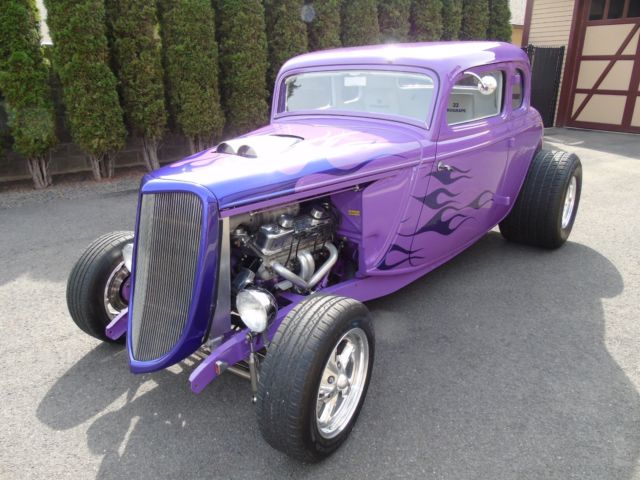 1933 Purple Ford 5 Window Coupe