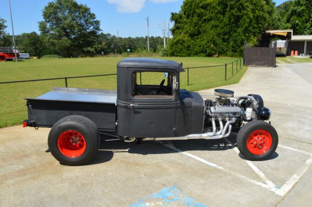 1933 Black Ford Rat Rod