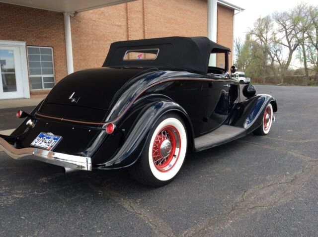 1933 Black Ford Model 40 Convertible