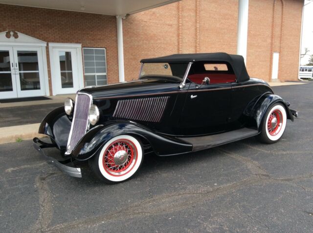 1933 Black Ford Model 40 Convertible
