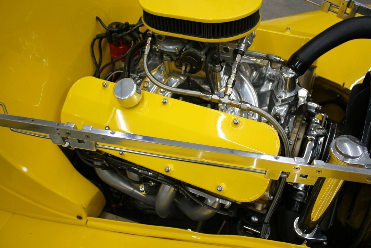 1933 Yellow Ford 40 Roadster roadster