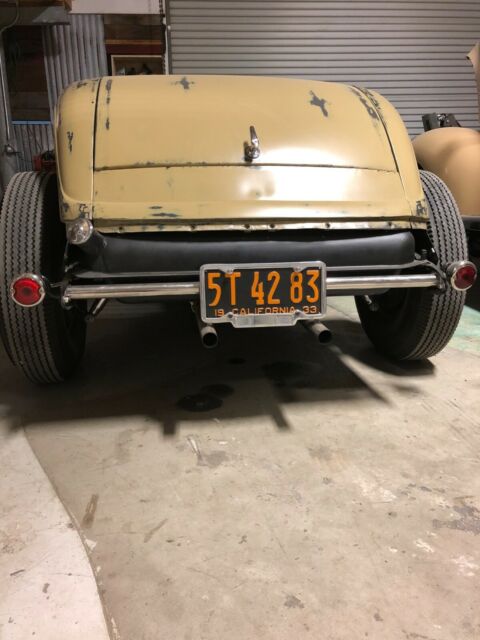 1933 Tan Ford Roadster Steel