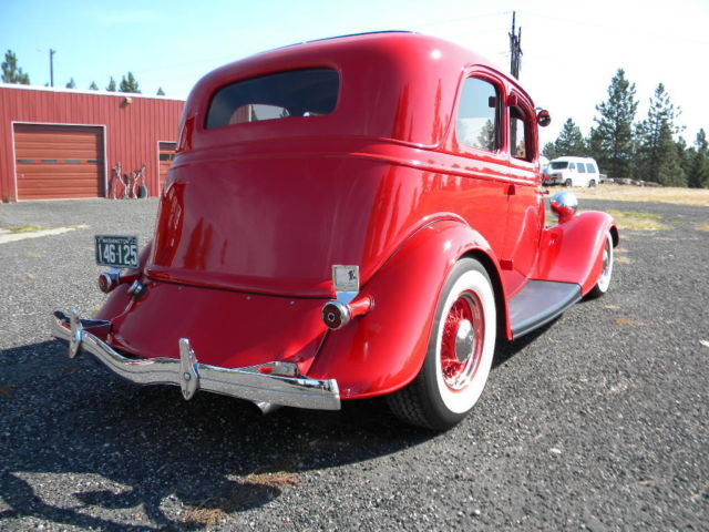 1933 Red Ford Victoria Victoria