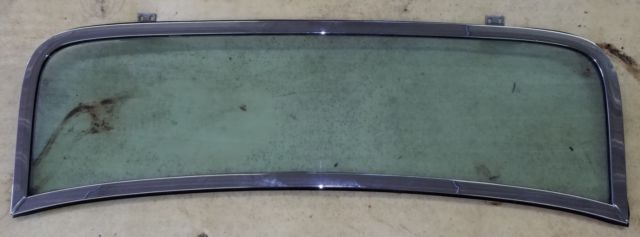 1933 Burgundy Ford Coupe - 3w Coupe