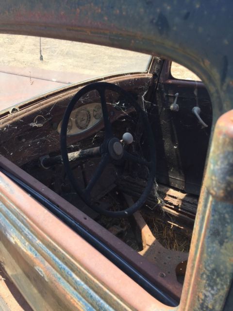 1933 blue Plymouth PD 4 door 4 door sedan