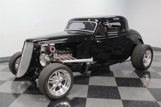 1933 Black Ford Coupe