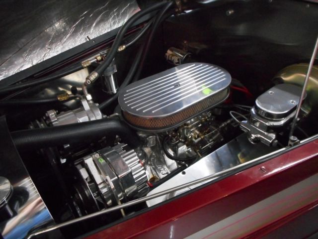 1933 Burgundy/Silver Ford Vicky Coupe