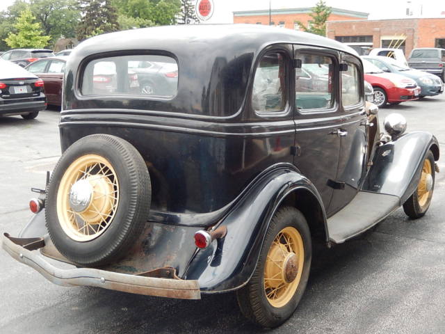 1934 Black Ford Model 40B Sedan