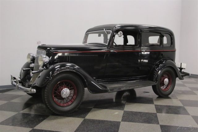 1934 Black Plymouth PFXX