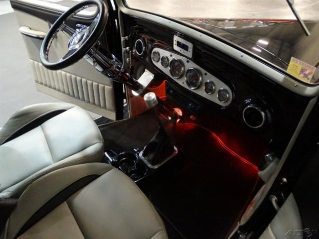 1934 Black Chevrolet Master