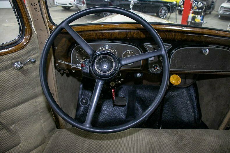 1934 Tan Buick Series 40 --