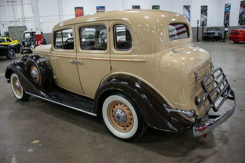 1934 Tan Buick Series 40 --