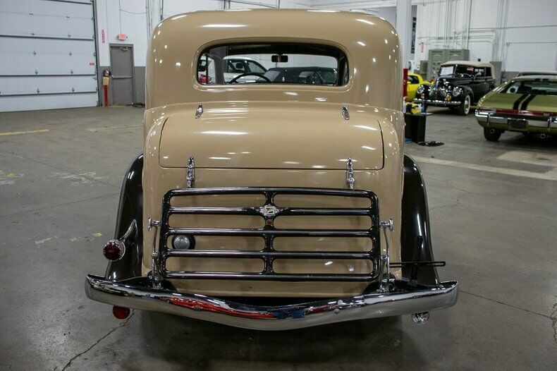 1934 Tan Buick Series 40 --