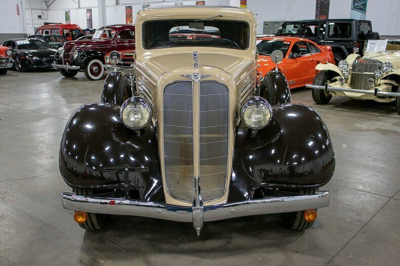 1934 Tan Buick Series 40 --