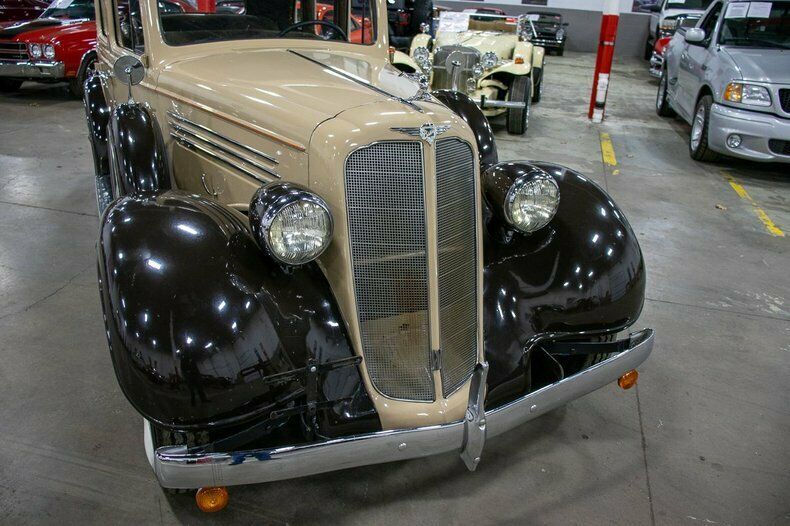 1934 Tan Buick Series 40 --