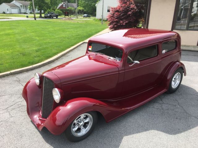 1934 Burgundy Chevrolet VICKY Vicky