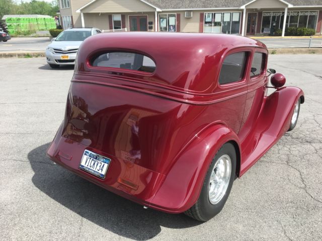 1934 Burgundy Chevrolet VICKY Vicky