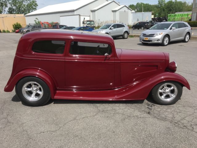 1934 Burgundy Chevrolet VICKY Vicky