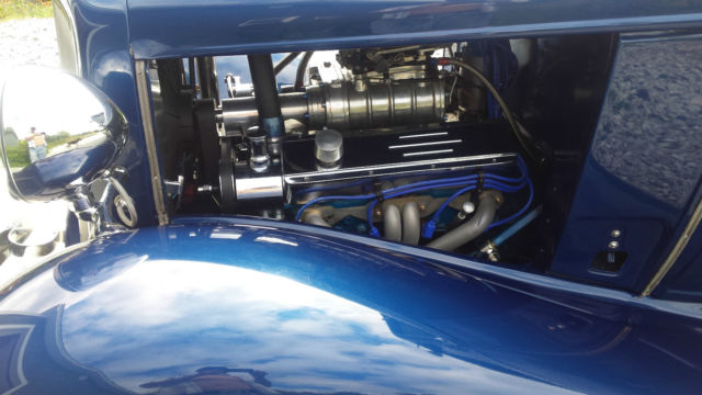 1934 dark blue Chevrolet Master steel