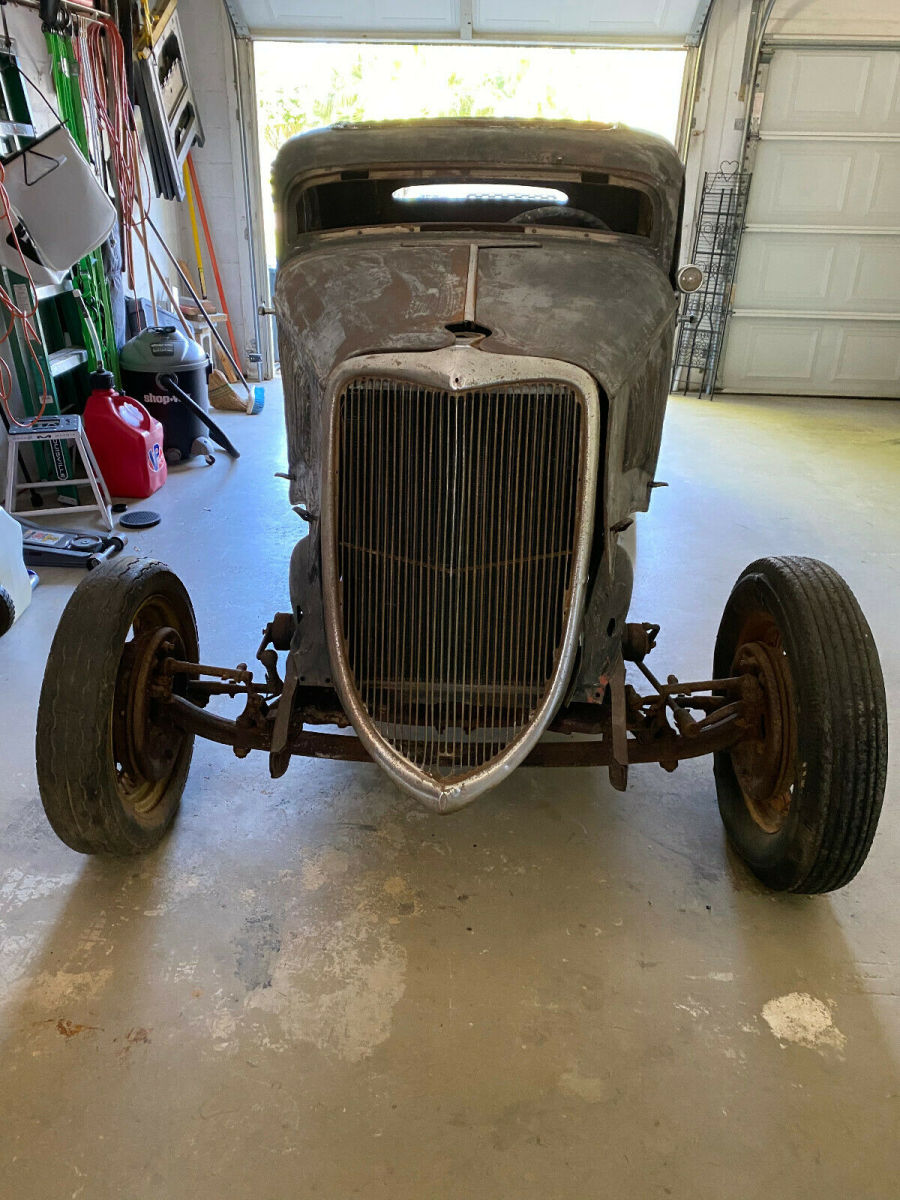 1934 Ford 5 Window 40B Coupe