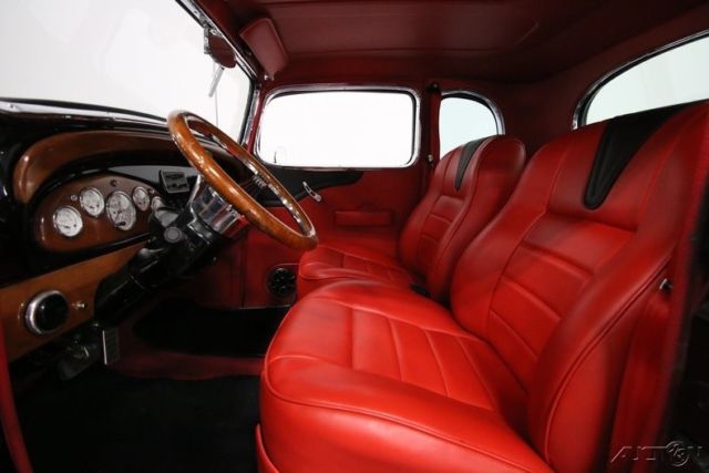 1934 Black Chevrolet 5 Window