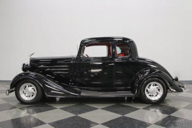 1934 Black Chevrolet 5 Window