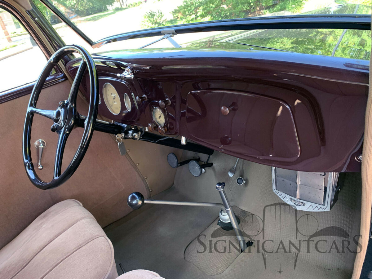 1934 Black Ford 2 Door Sedan