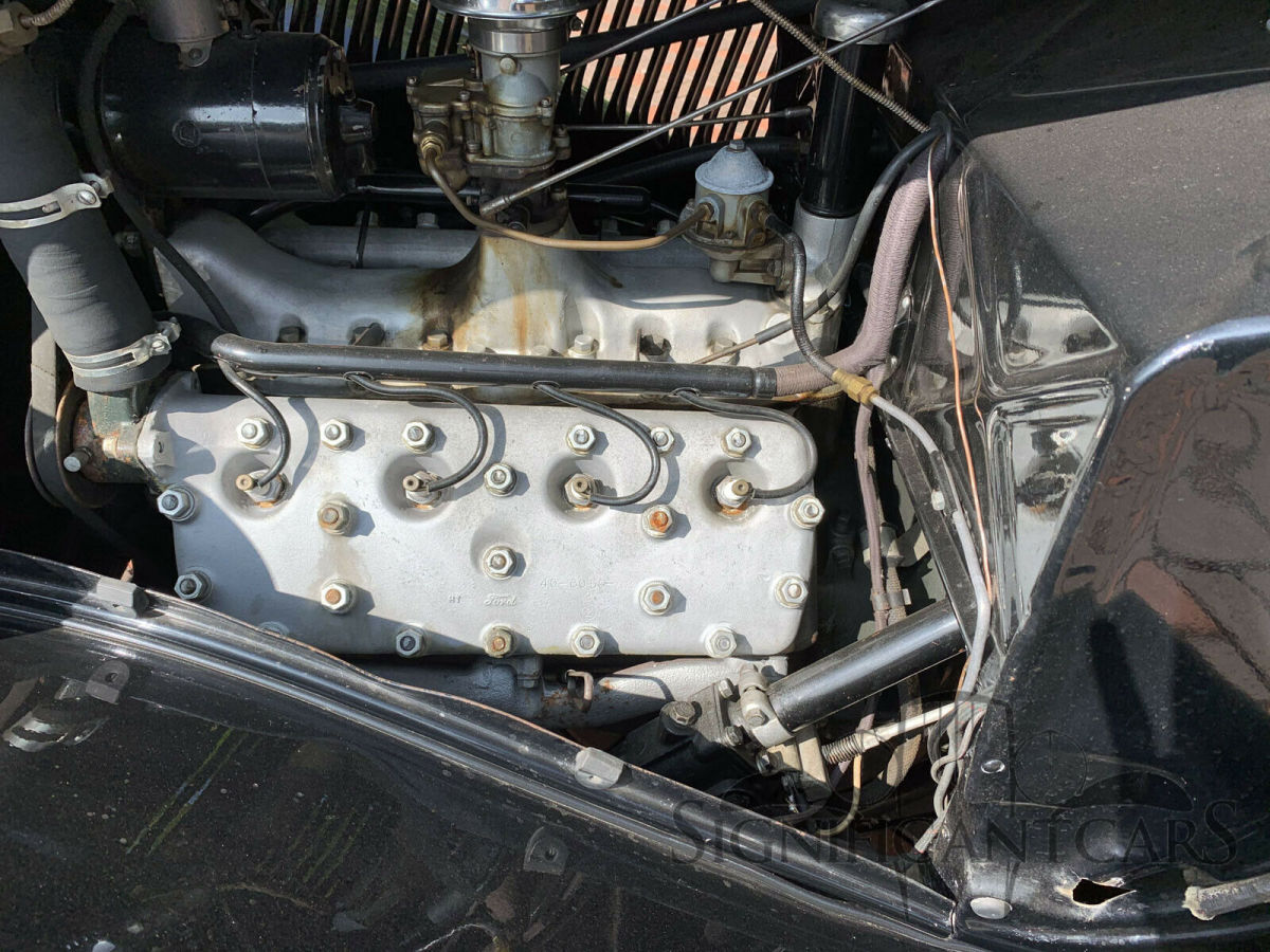 1934 Black Ford 2 Door Sedan